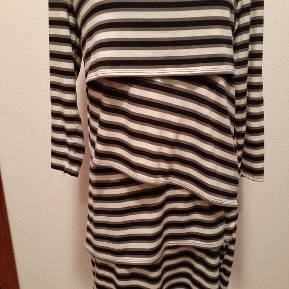 Attention T Shirt Layered Horizontal Striped Dress - Figure flattering SZ Large - Picture 2 of 8